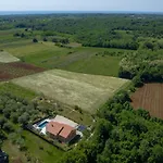 Pendolina With Pool And Grill In Umag Villa *